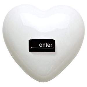 Фарфоровое сердце "Enter"