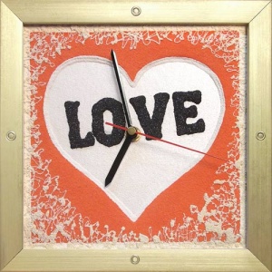 Часы из песка "Love"