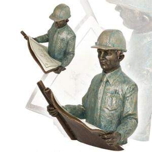 Скульптура "Инженер-строитель"